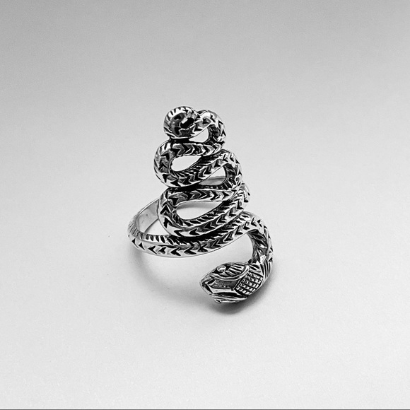 Sterling Silver Long Heavy Snake Ring, Cobra Snake Ring, Reptile Rings - Picture 5 of 12